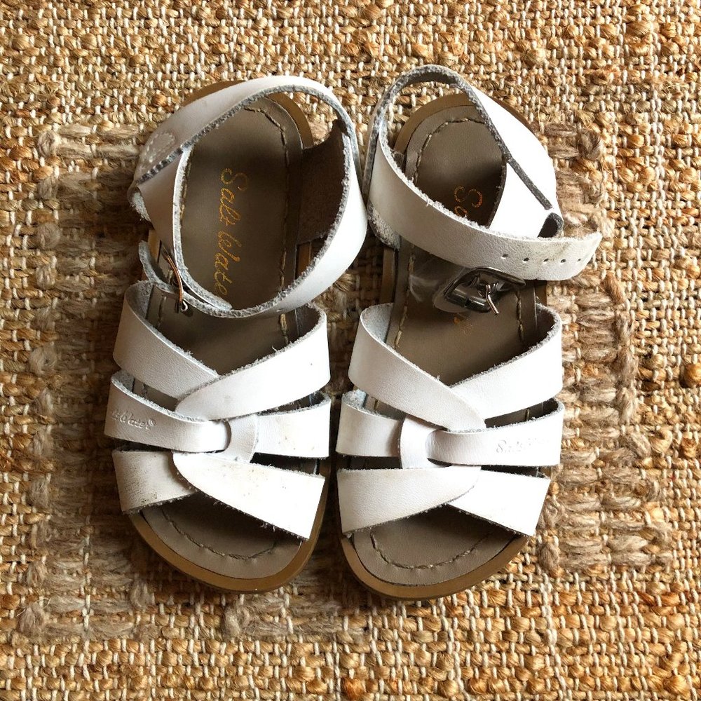 Girls 8 Saltwater Sandals